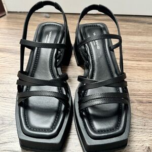 Vagabond Hennie Heels - US 7 EU 37